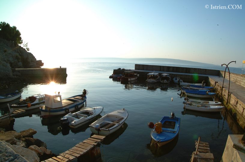 Beli, Morgenfoto vom Hafen - Cres - Kroatien