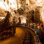 Ausfahrt mit Zug aus der Höhle von Postojna - Slovenien - Istrien